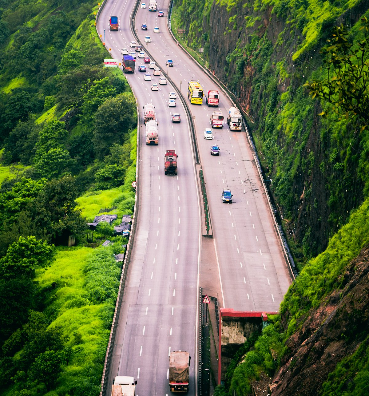 Mumbai To Pune Expressway