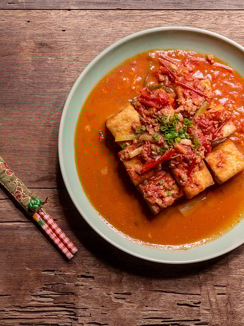 Dau Sot Ca Chua (Tofu with Tomato Sauce)
