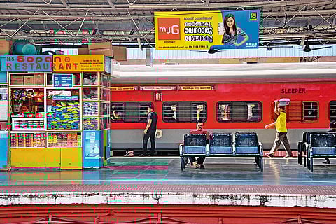 On their journey, the two had to spend over two days inside a train