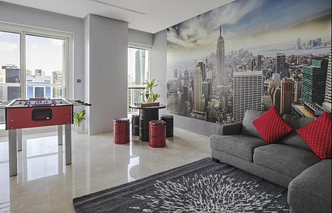 Travelers Backpackers require a minimum stay of two nights