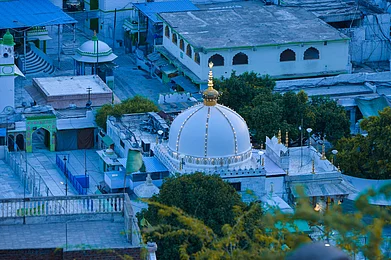 Shutterstock : The Ajmer Sharif Dargah