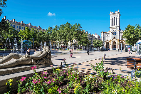 Saint-Étienne prospered due to its coal mining and arms manufacturing sectors
