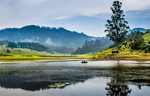 Shutterstock : A view of the Kodai Lake