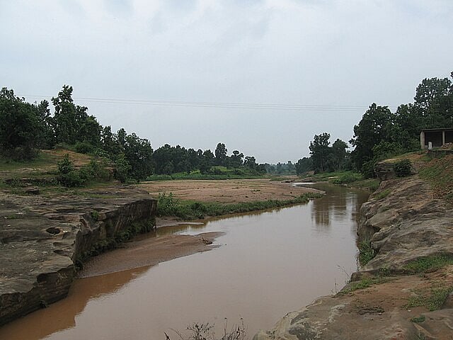 The Dugadugi river at McCluskieganj