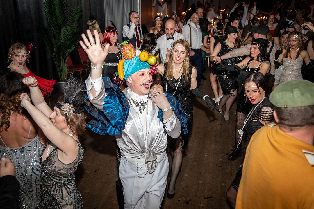 Dress up in your best flapper dresses