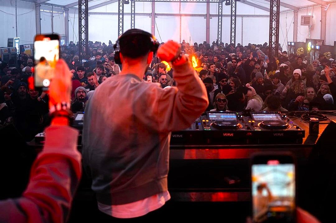 Höffen at the Verve Festival in the Swiss mountains
