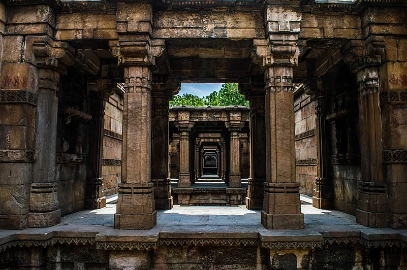 Dada Harir Vav