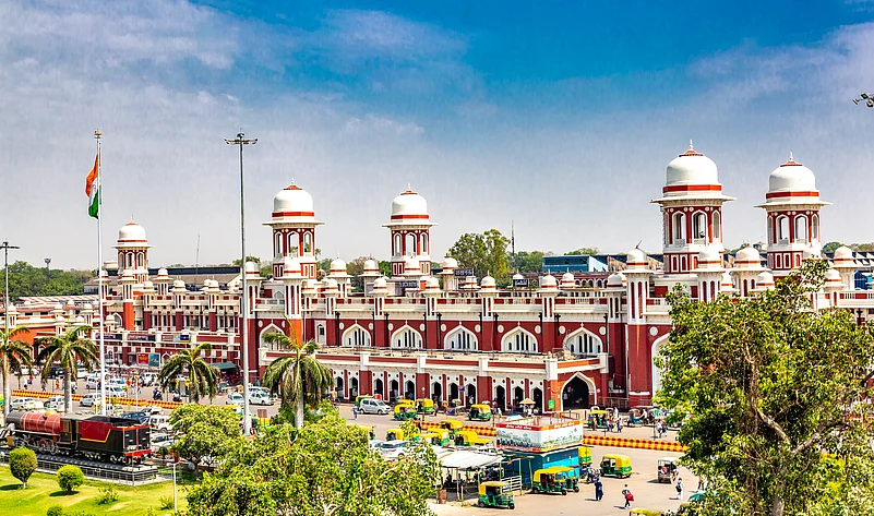 English architect H. Horniman designed the British-era Charbagh Railway Station in Lucknow.