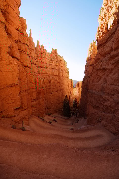 Tortuos trail in Bryce Canyon, Utah