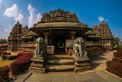 Shutterstock : Veera Narayana temple, Chikkamagaluru
