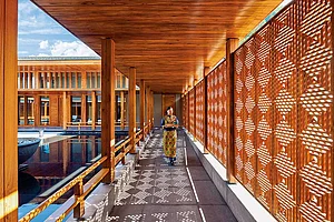 The resorts design focusses on serenity, while the menus follow a farm-to-table approach