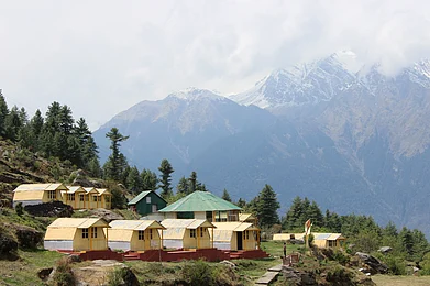Shutterstock : Offbeat hill stations in Uttarakhand
