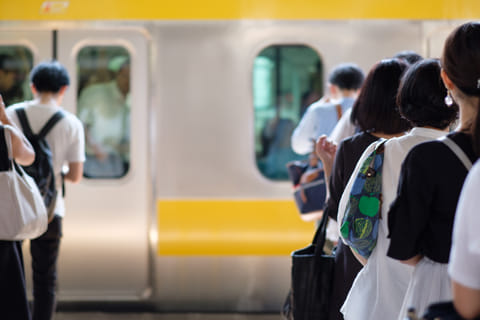 Queuing is the norm in Japan
