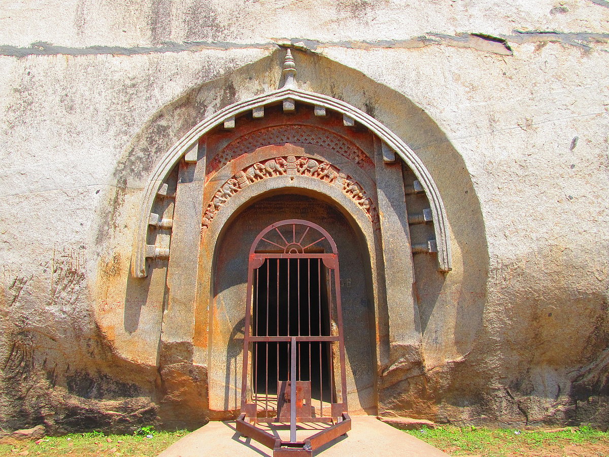 Entrance to the Lomas Rishi cave at Barabar