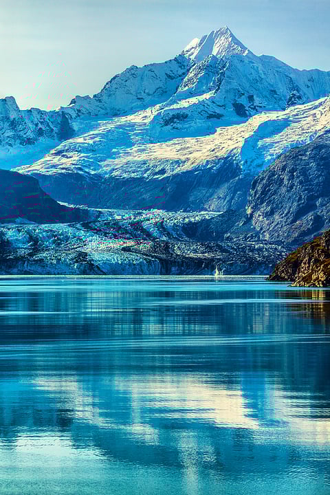 A view of Glacier Bay, Alaska