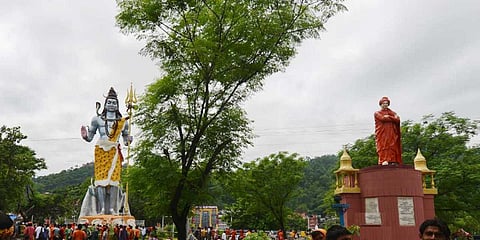 The statues of Shiva and Swami Vivekananda at the park