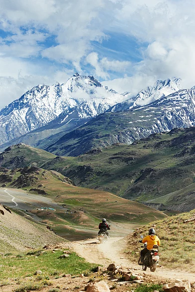 Shutterstock : Two motorbike tourist traveller hiker in india Himalayas mountains