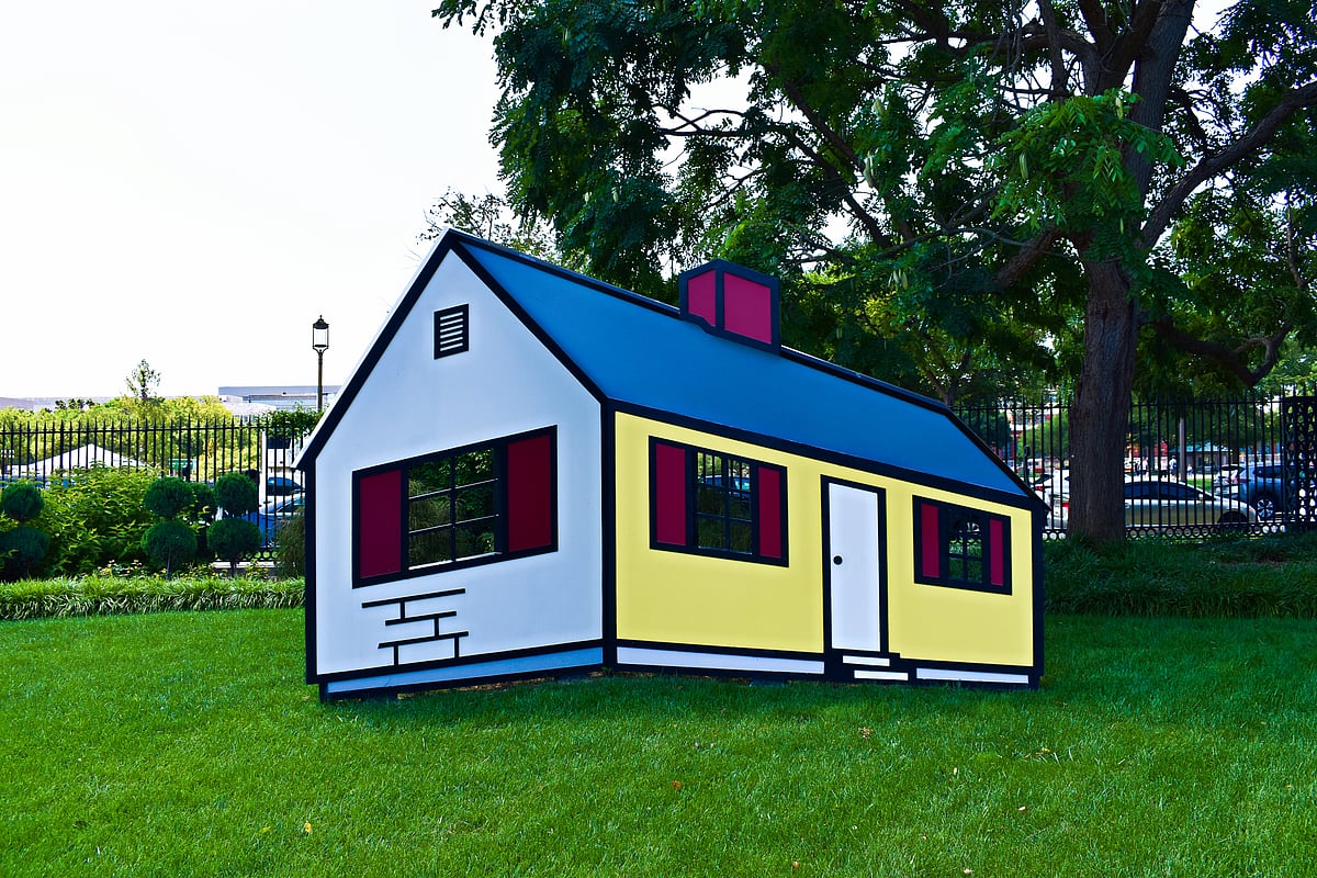 A Roy Lichtenstein sculpture which makes you look twice on the grounds of the National Gallery of Art
