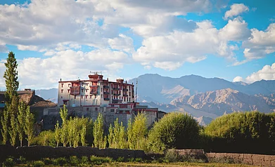 Stok Palace : The Stok Palace looks over the valley of Singey Sangpo