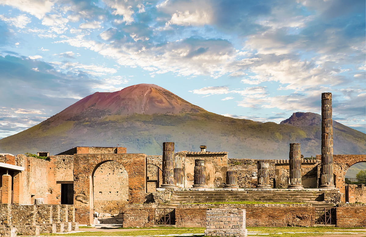 Mount Vesuvius seen in the background of Pompeiis ruins