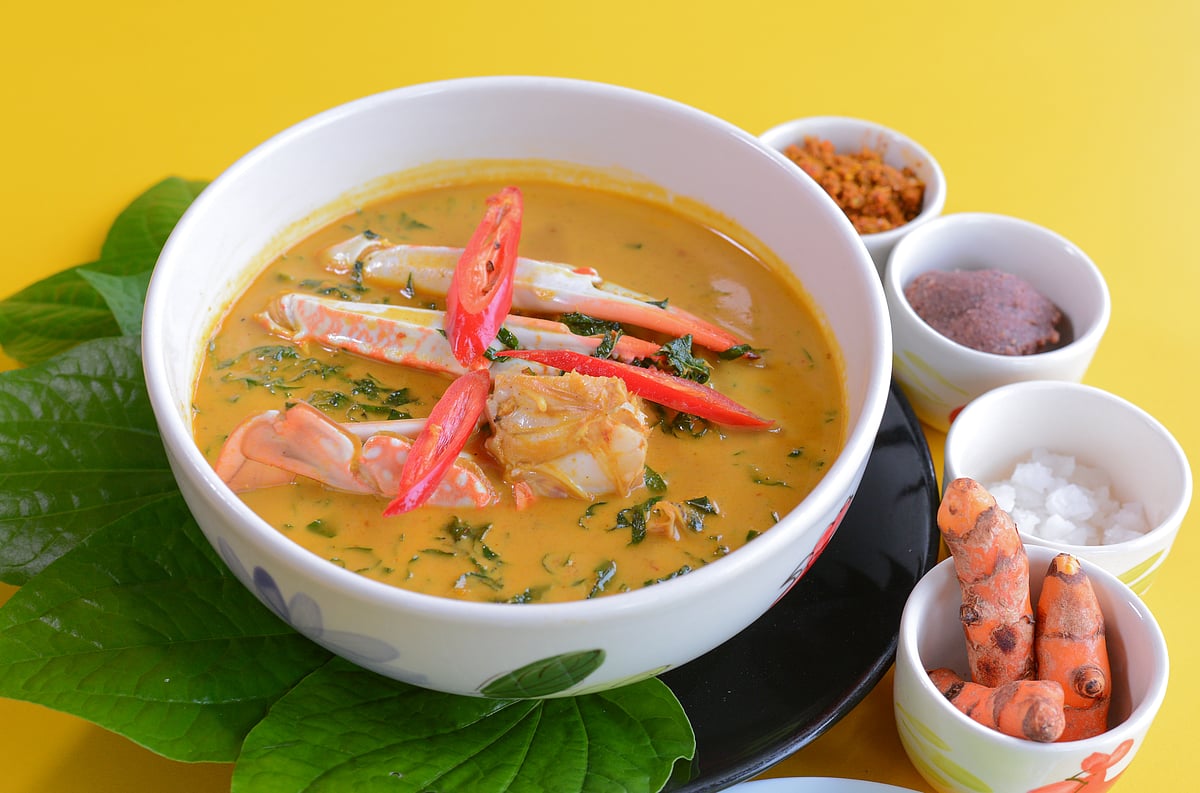 A classic preparation of Thai crab with yellow curry