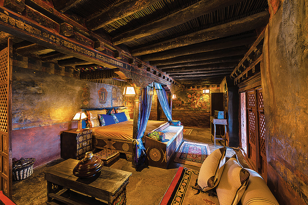 One of the rooms inside Stok Palace