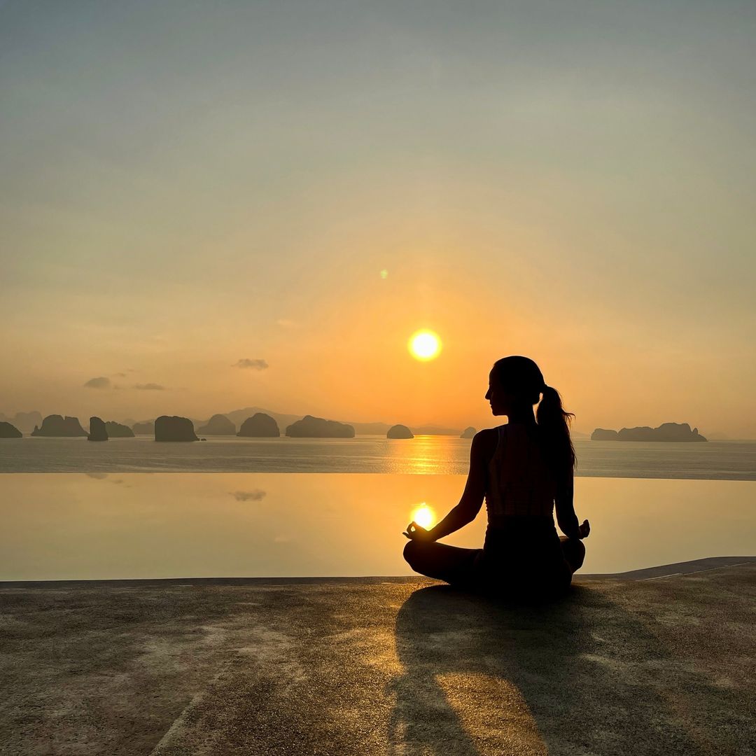 Wake up with the stunning sunrise from the pool