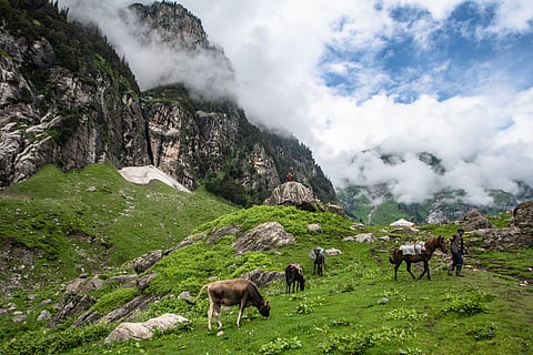Trekking from Jobra to Chika