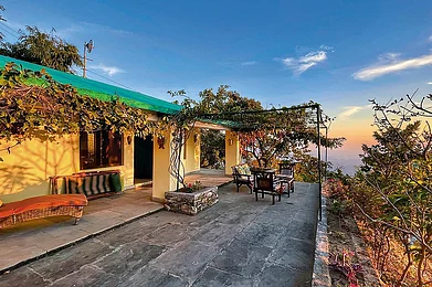 Sunando Sen : Tanhau homestay