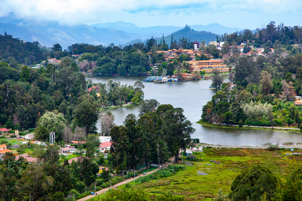 A view of the lake in Kodaikanal