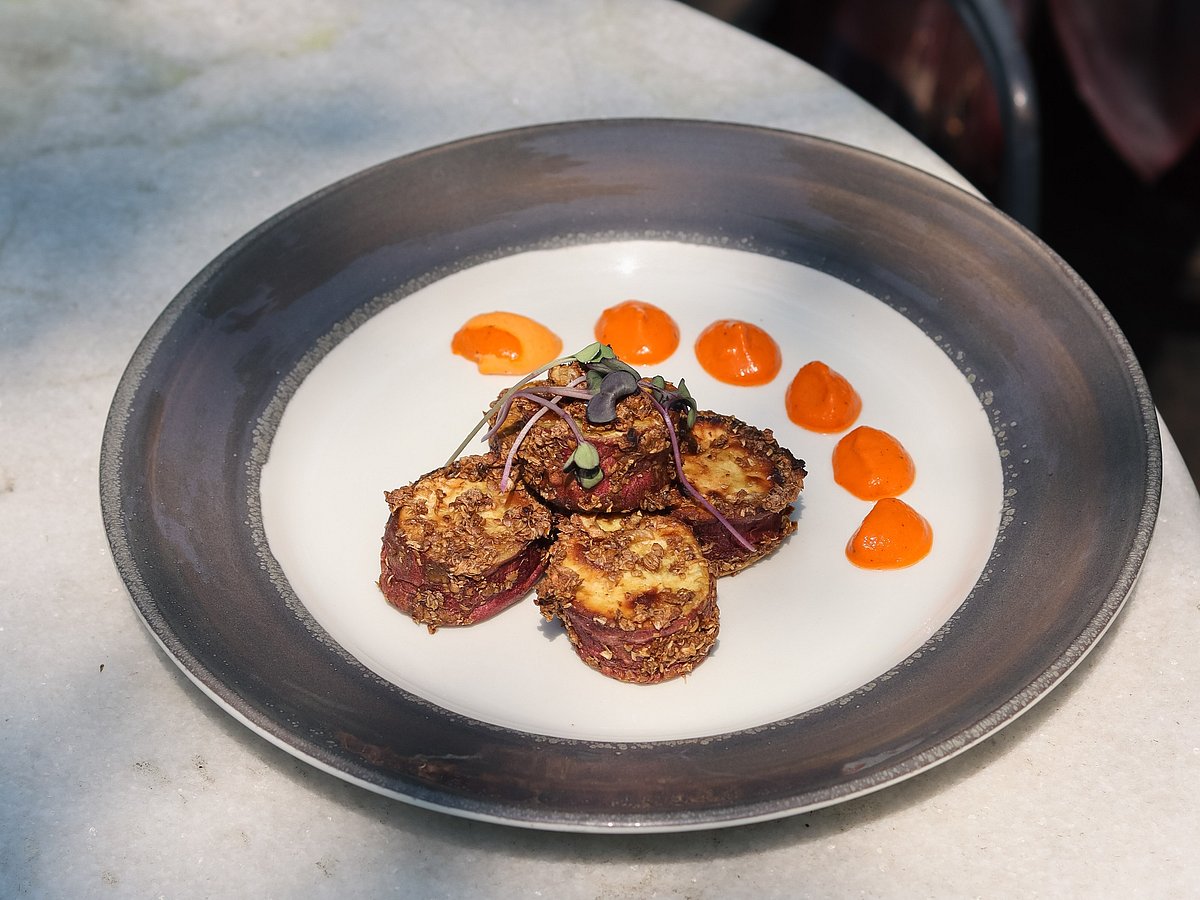 Smoked Hill Garlic and Cardamom-Scented Sweet Potato Roundel