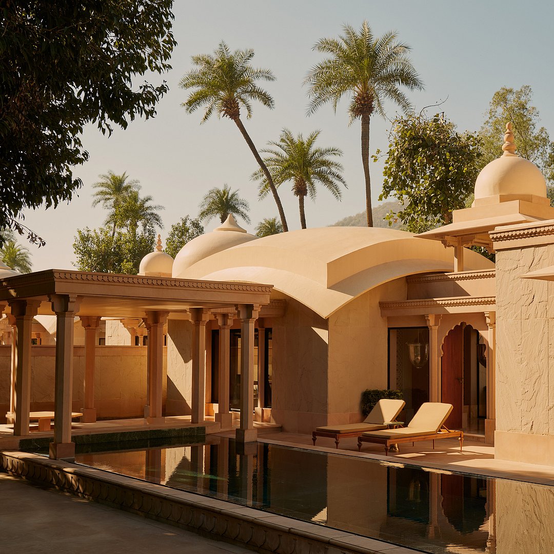 The private pool at Amanbagh
