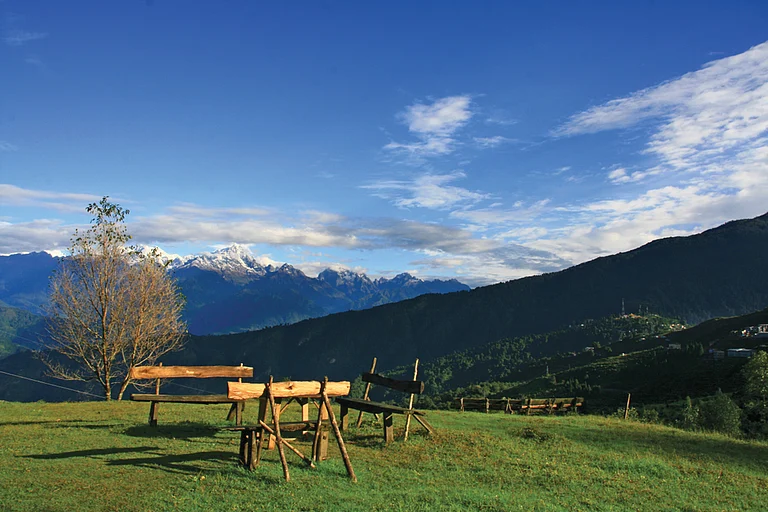 Enjoy stunning views of the Himalayas from Ravangla in Sikkim - r-d-p/Shutterstock