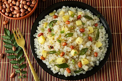 Santhosh Varghese/Shutterstock : Sabudana khichadi is a popular Navratri dish