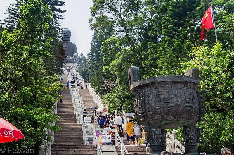 268 Steps to the Tian Tan Buddha