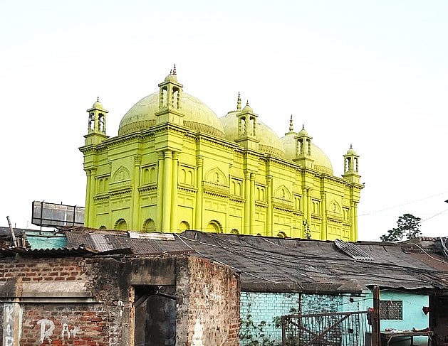 Basri Shah Masjid is  situated in Chitpur.