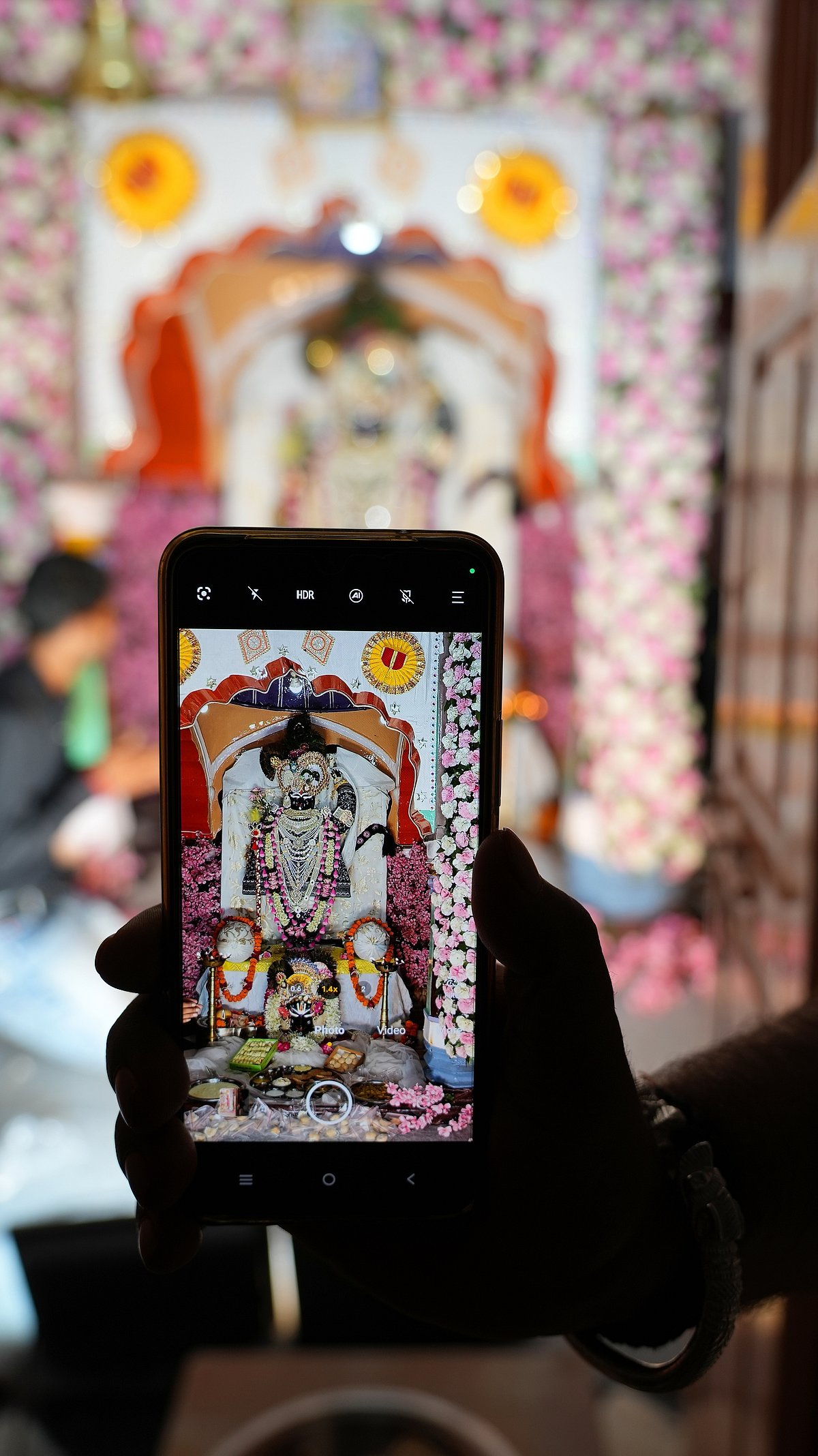 Mobile phones are now banned on the premises of the Ram Temple. Image for representation purposes only