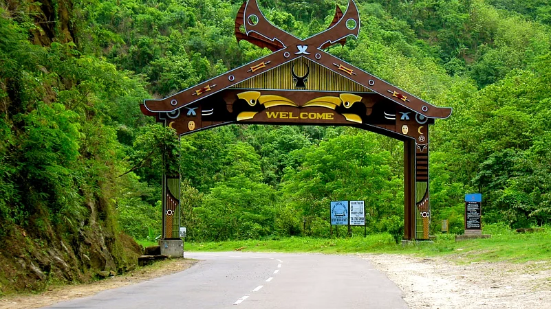 Gateway to Niraamaya Retreats Aradura
