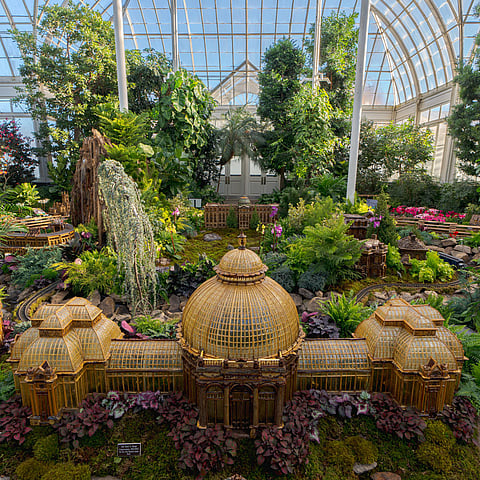 The New York Botanical Garden has over a million living plants