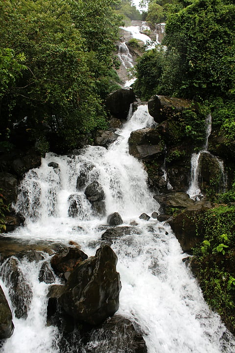 Anashi Waterfall in Karwar