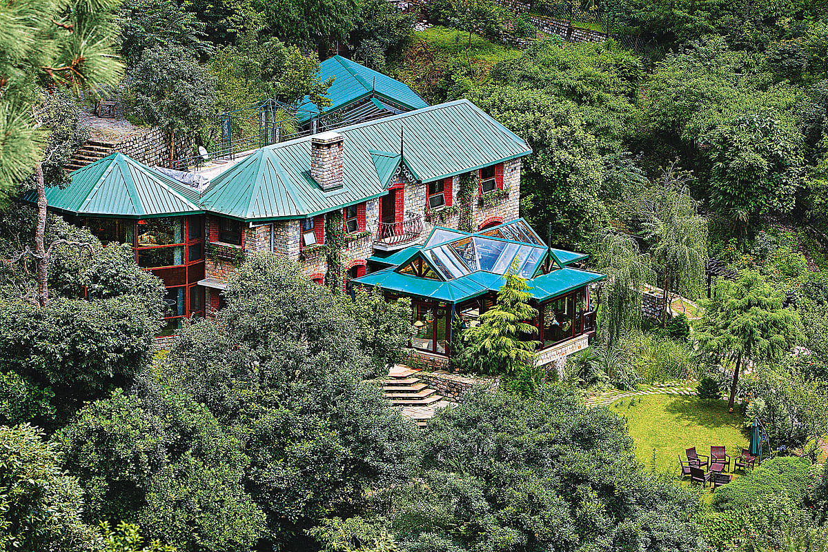 Surrounded by a lush forest of oaks and pines, Himalaica offers stunning vistas