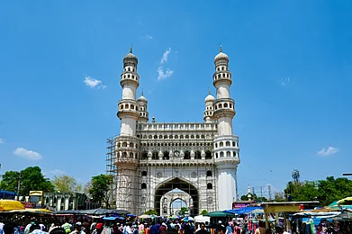 Shutterstock : Charminar in Hyderabad