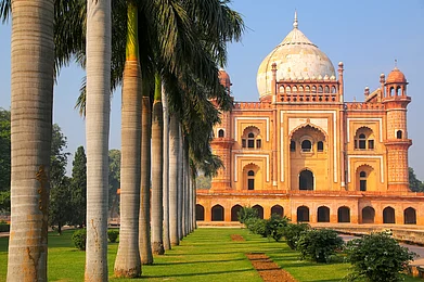 Shutterstock : A view of the Safdarjung Tomb, Delhi