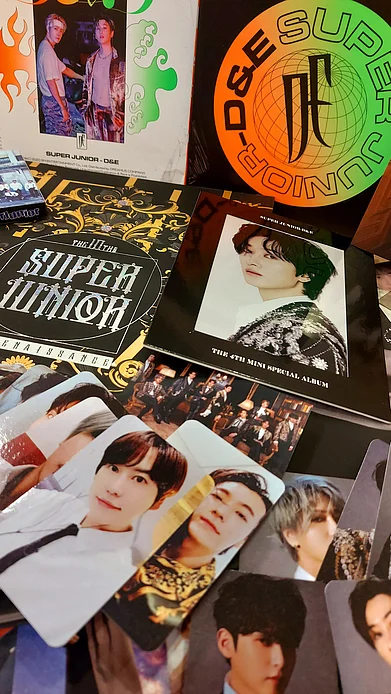 Shutterstock : KPOP album collection from a South Korean boy group, Super Junior