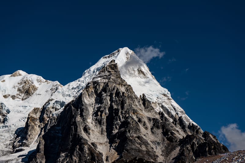 Beautiful Himalayan landscape with snow capped mountains in Kanchenjunga Base Camp