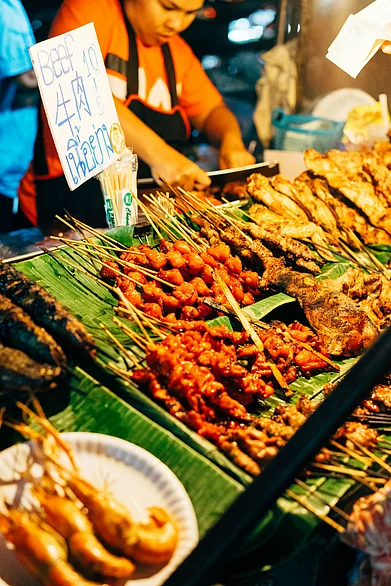 Shutterstock.com : Street food in Thailand