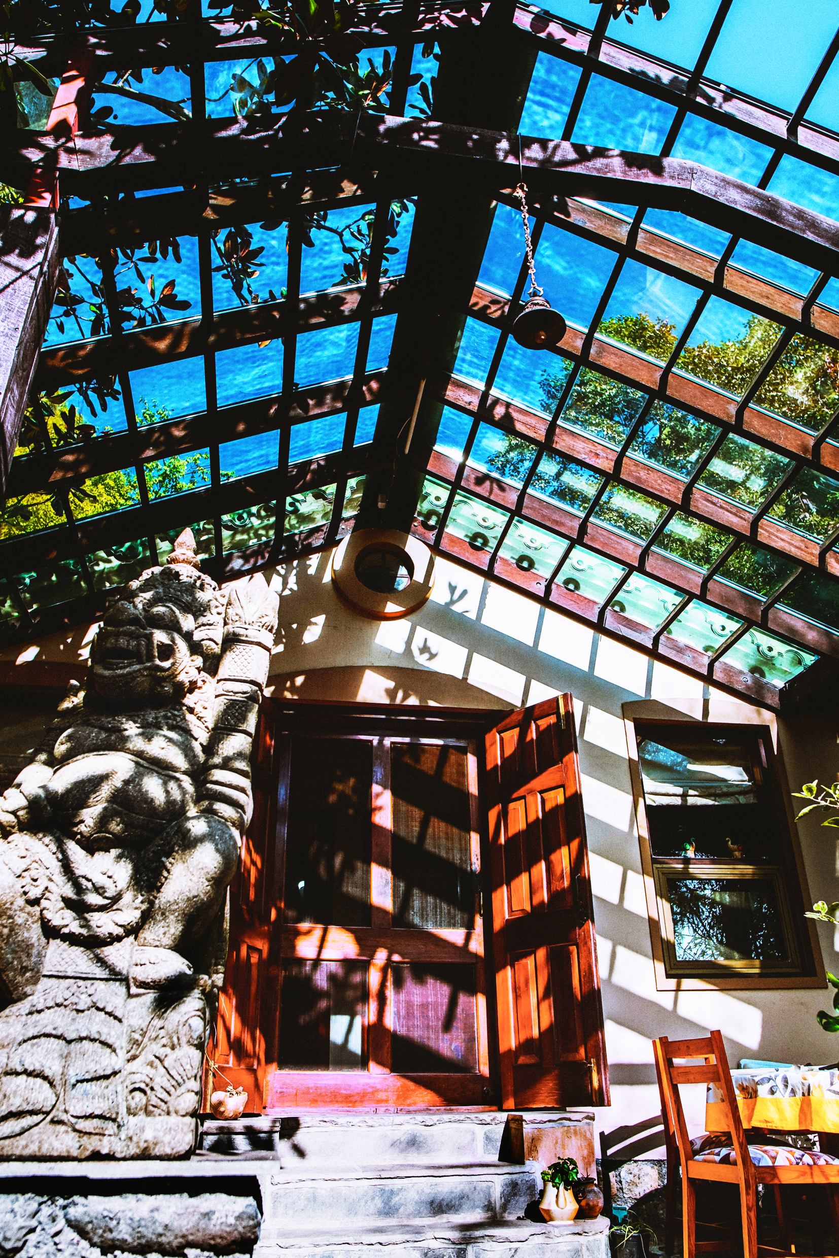 Cottage patio, 
perfect sit-out on 
a lazy afternoon