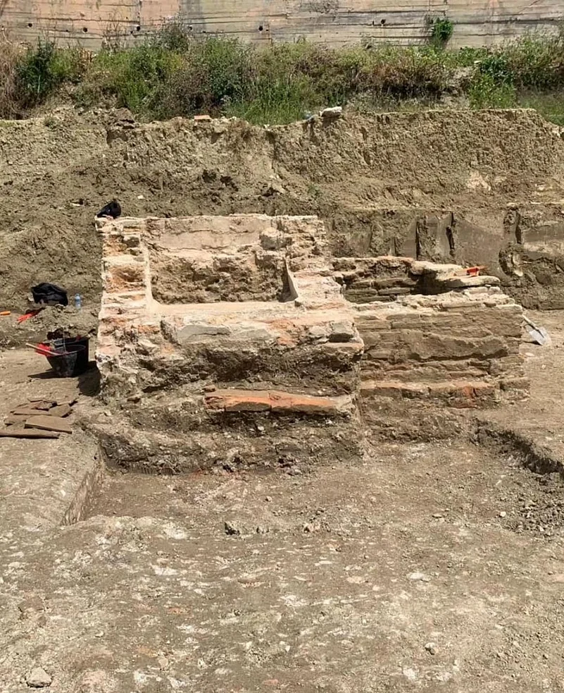 Archaeologists also uncovered a structure consisting of two shallow bathtubs covered in layers of mortar for waterproofing purposes near the pool