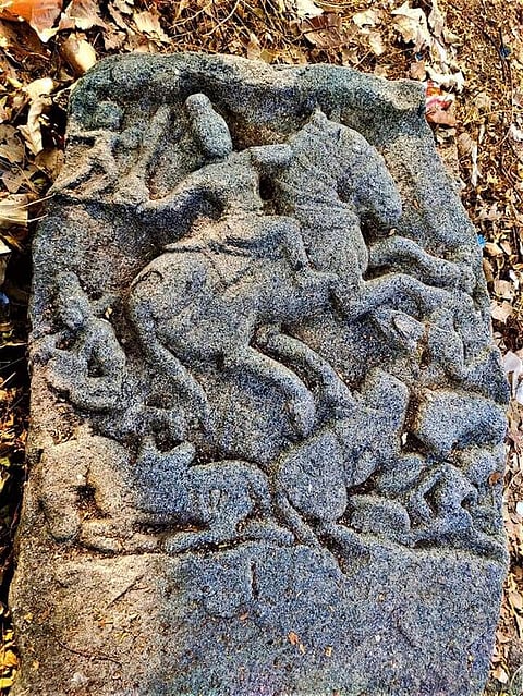 A hero stone found in Siddipet