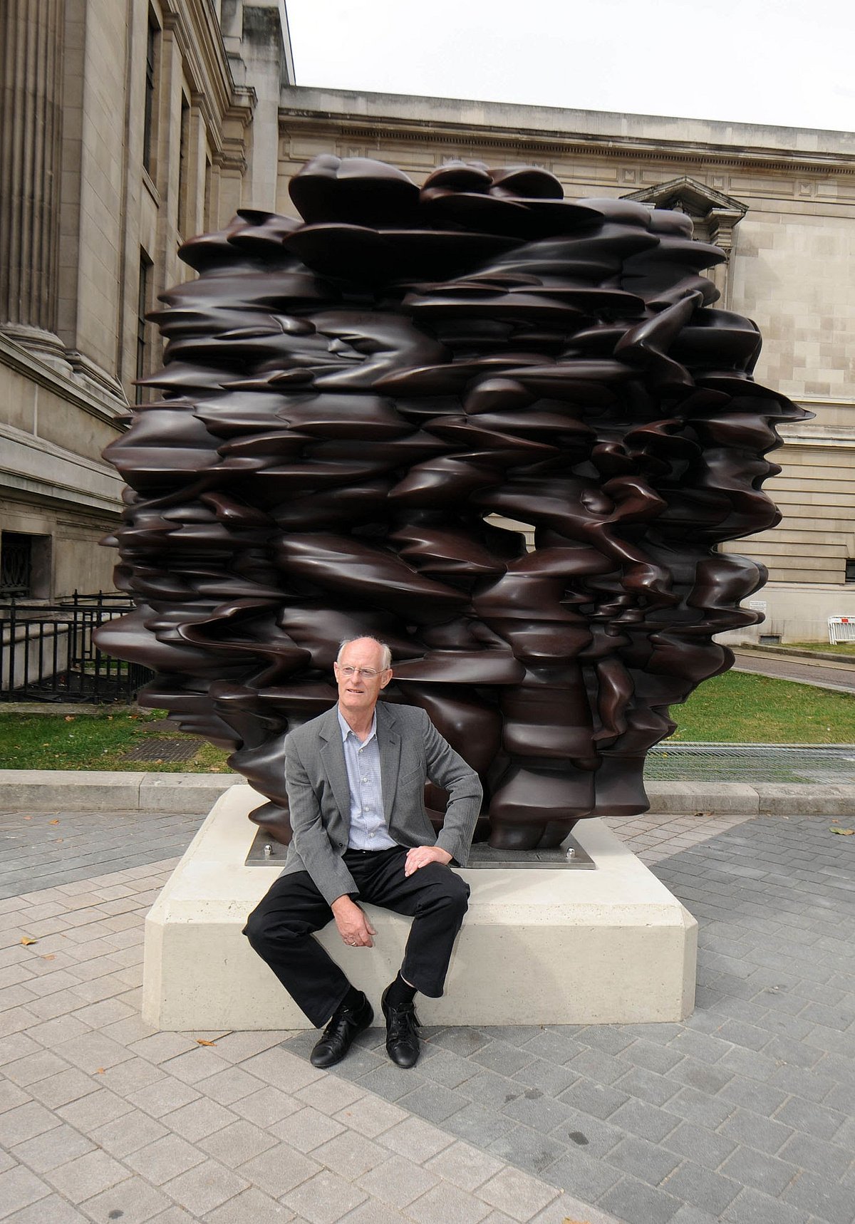Sculptor Tony Cragg